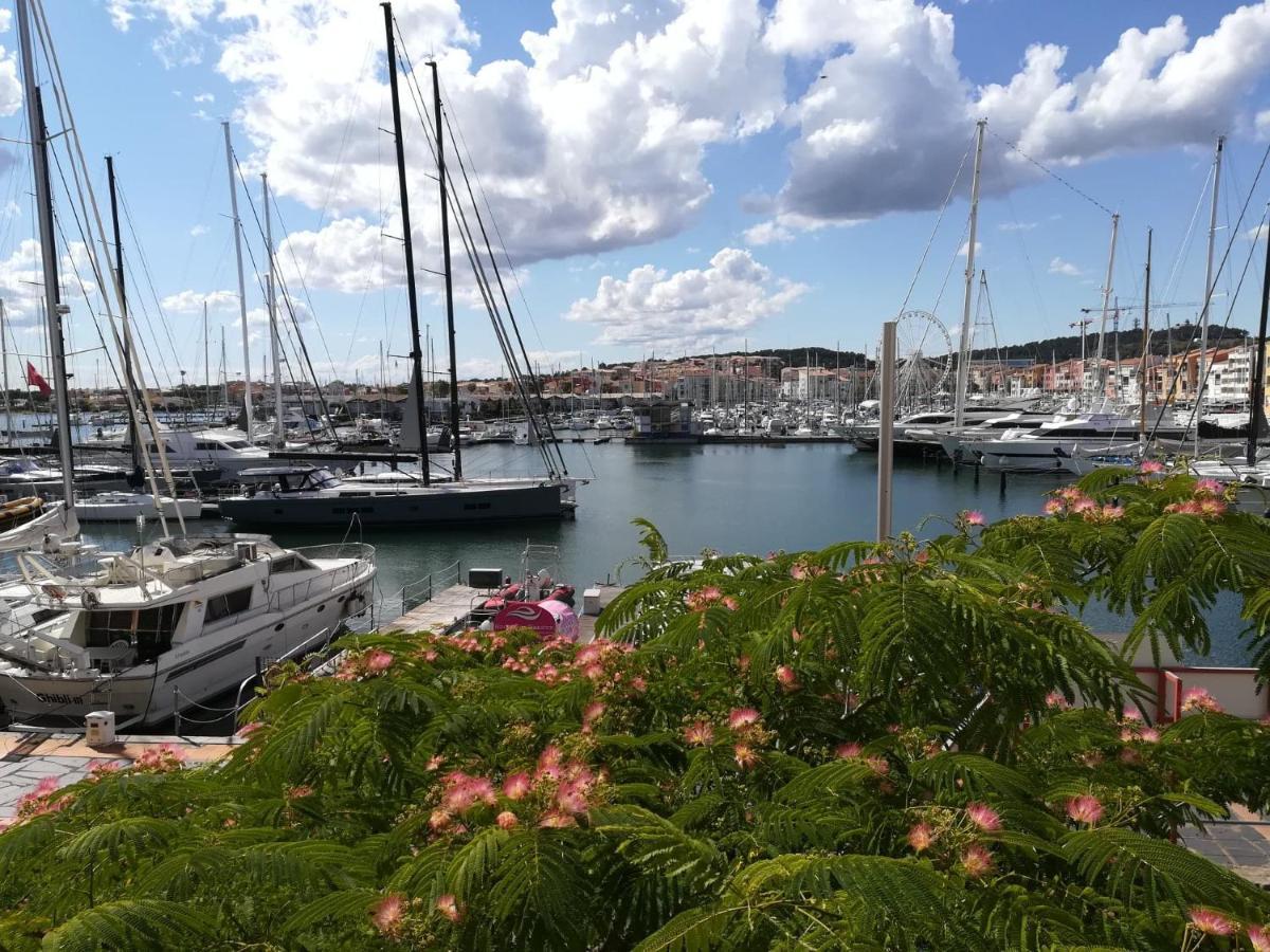 Appartement 1Ere Ligne Vue Port Avec Balcon, Piscine Агд Екстер'єр фото