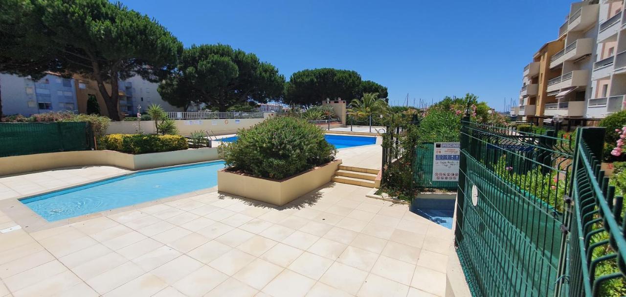 Appartement 1Ere Ligne Vue Port Avec Balcon, Piscine Агд Екстер'єр фото
